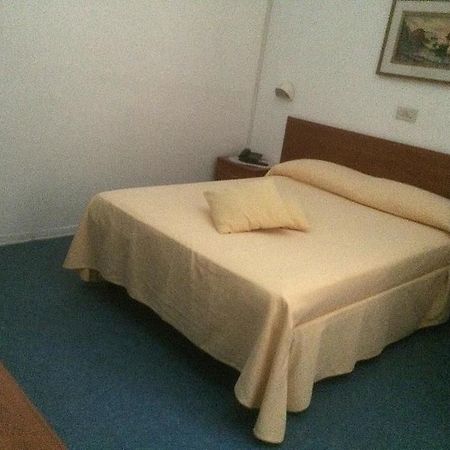 Albergo San Carlo Масса Екстер'єр фото